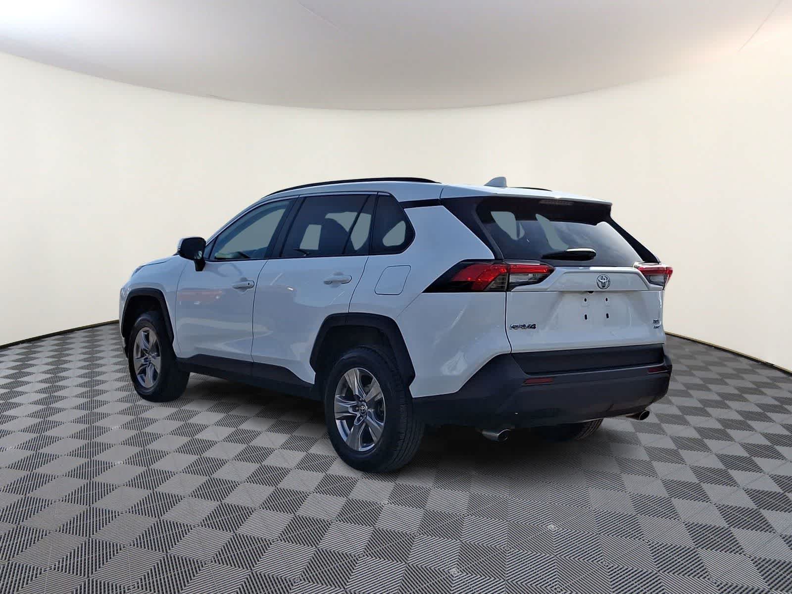 Thumbnail: 2024 Toyota RAV4 - 9