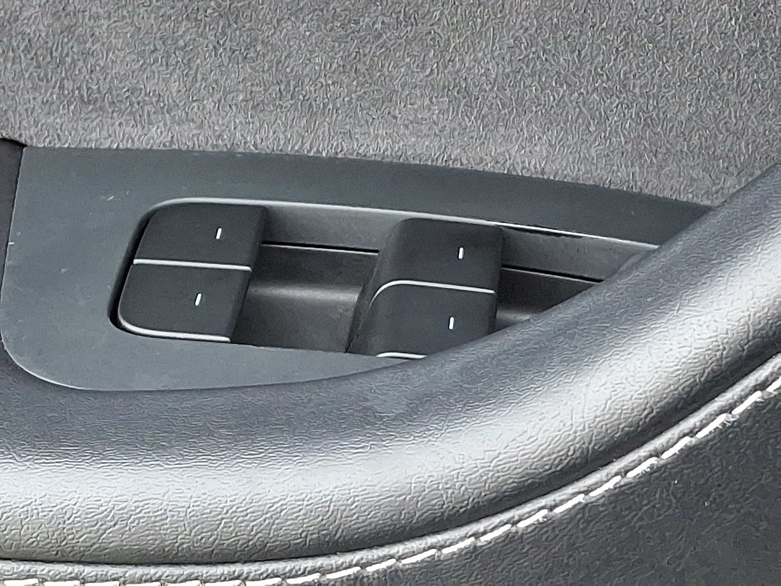 Thumbnail: 2021 Tesla Model 3 - 25