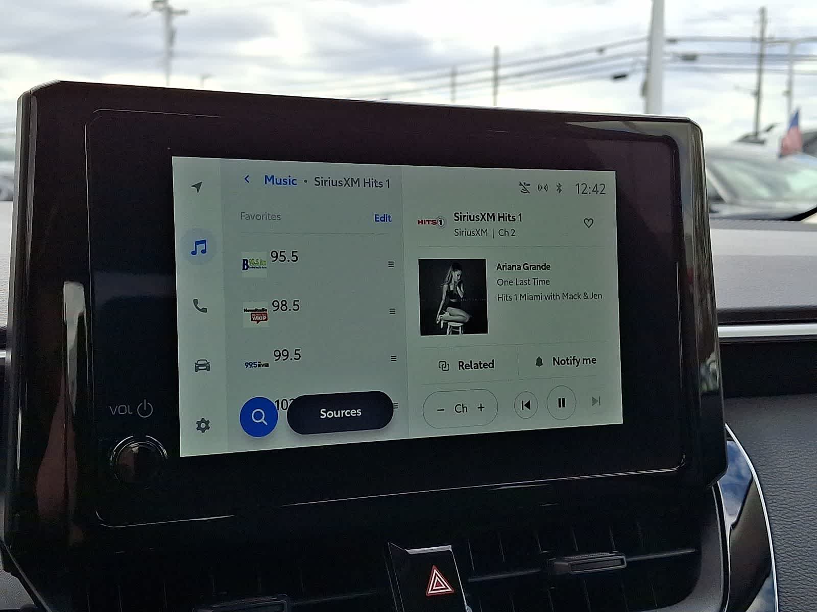 Thumbnail: 2023 Toyota Corolla - 20