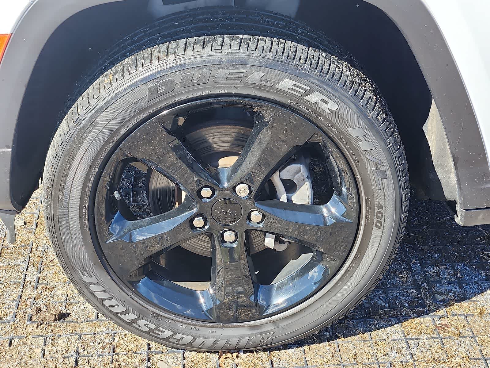 Thumbnail: 2023 Jeep Grand Cherokee - 9