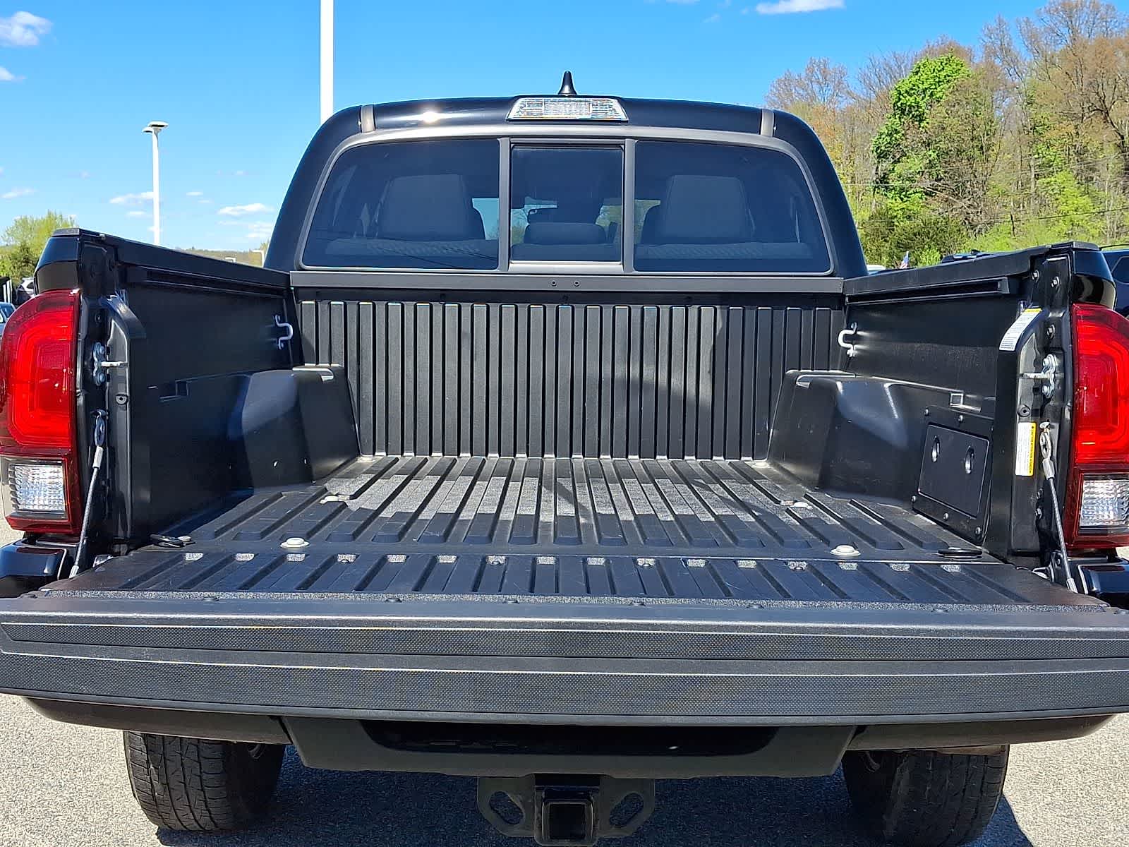 Thumbnail: 2023 Toyota Tacoma - 32