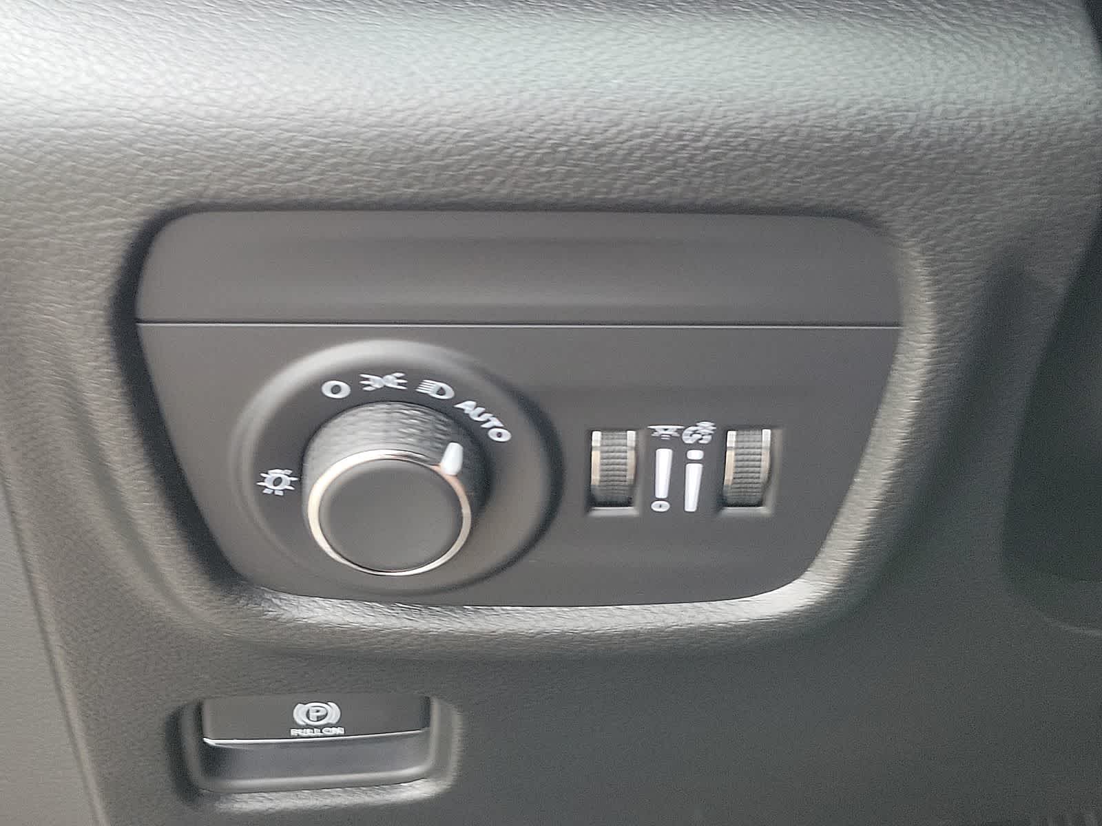 Thumbnail: 2025 Jeep Grand Cherokee - 24