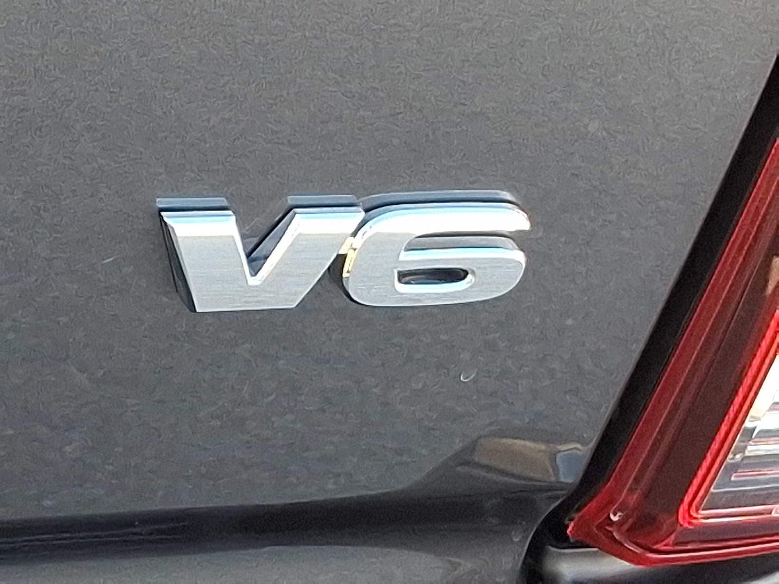 Thumbnail: 2023 Toyota Tacoma - 32