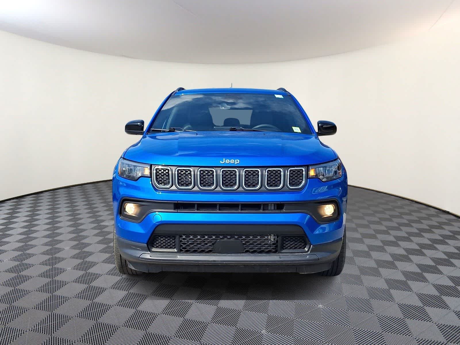 Thumbnail: 2023 Jeep Compass - 3
