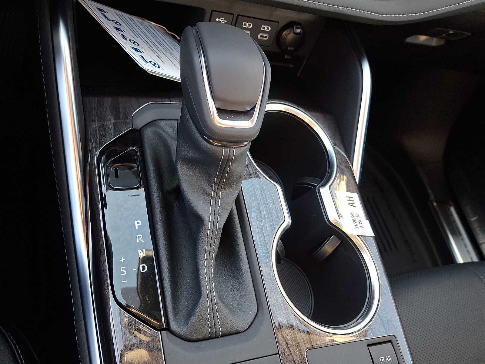 Thumbnail: 2026 Toyota Highlander - 14