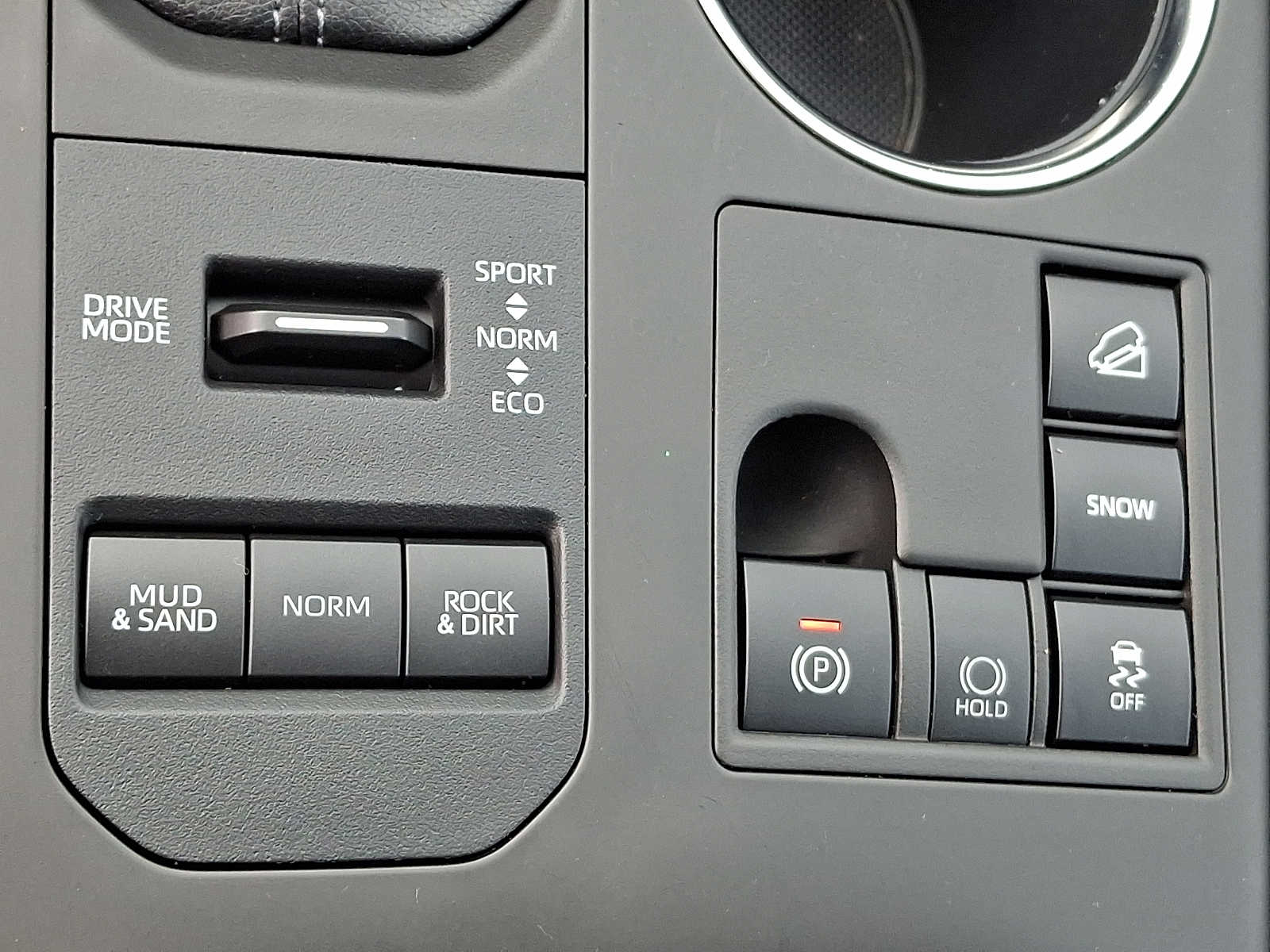 Thumbnail: 2023 Toyota Highlander - 28