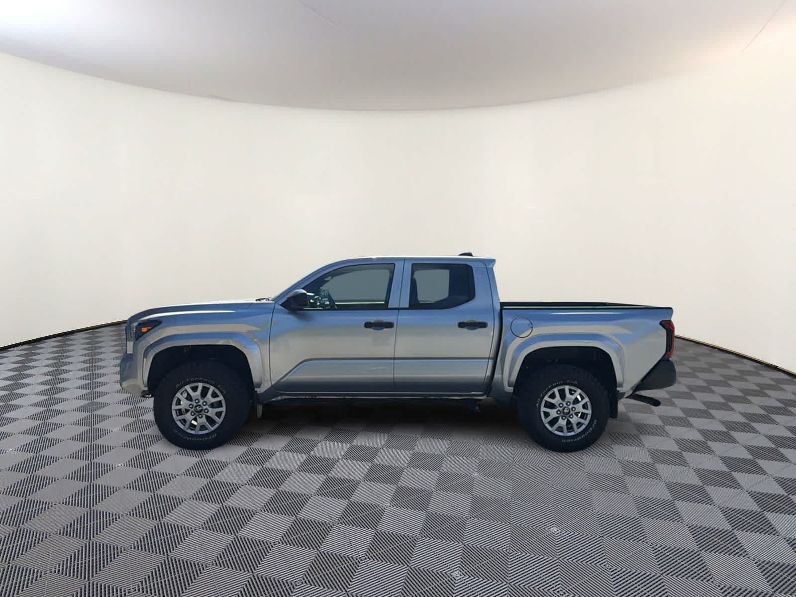 Thumbnail: 2024 Toyota Tacoma - 6