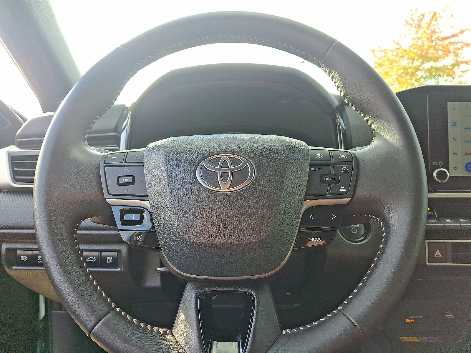 Thumbnail: 2025 Toyota Camry - 18