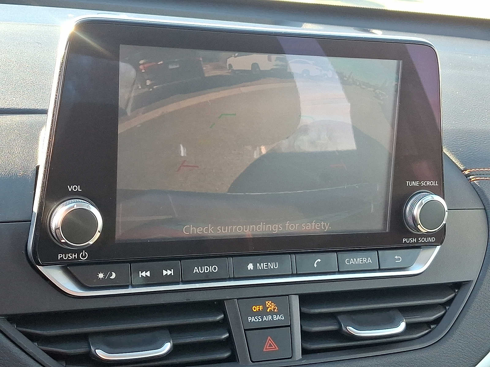 Thumbnail: 2020 Nissan Altima - 16