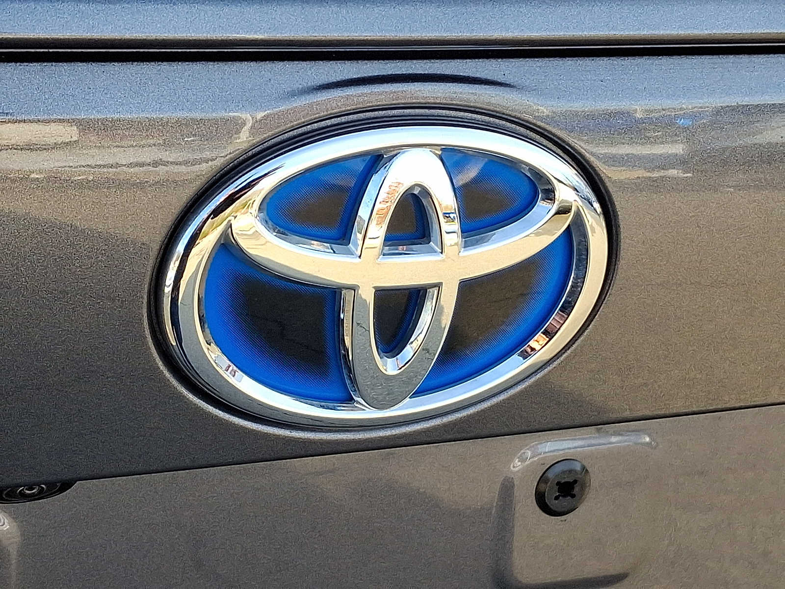 Thumbnail: 2023 Toyota RAV4 - 33