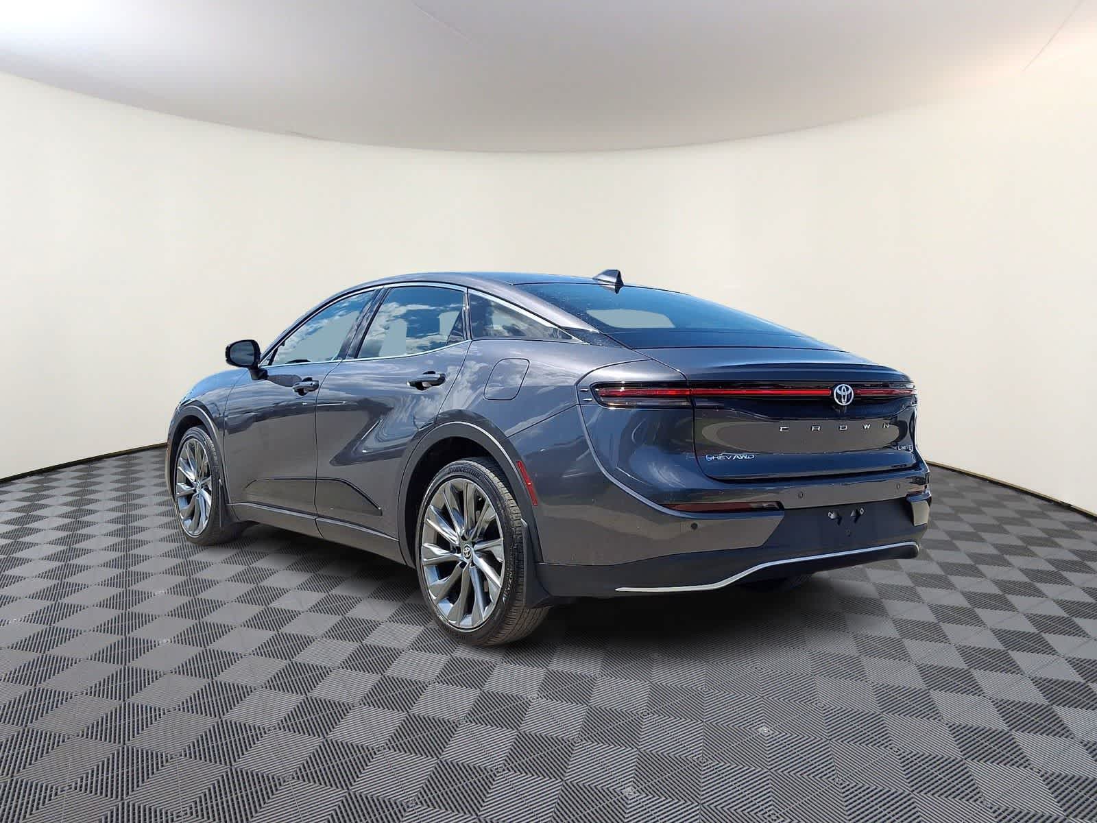 Thumbnail: 2024 Toyota Crown - 8