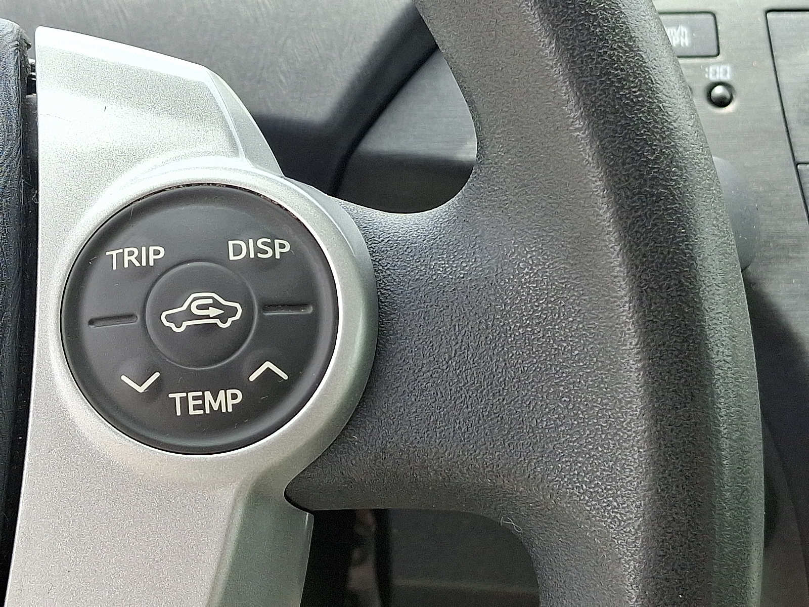 Thumbnail: 2011 Toyota Prius - 18