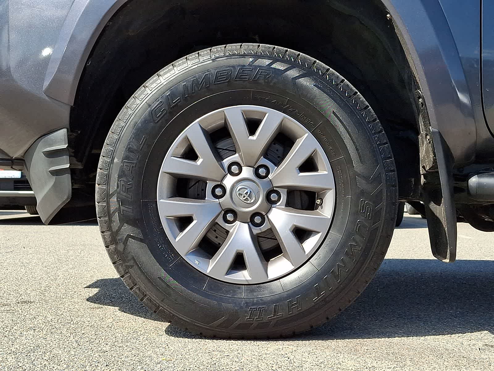 Thumbnail: 2018 Toyota Tacoma - 11