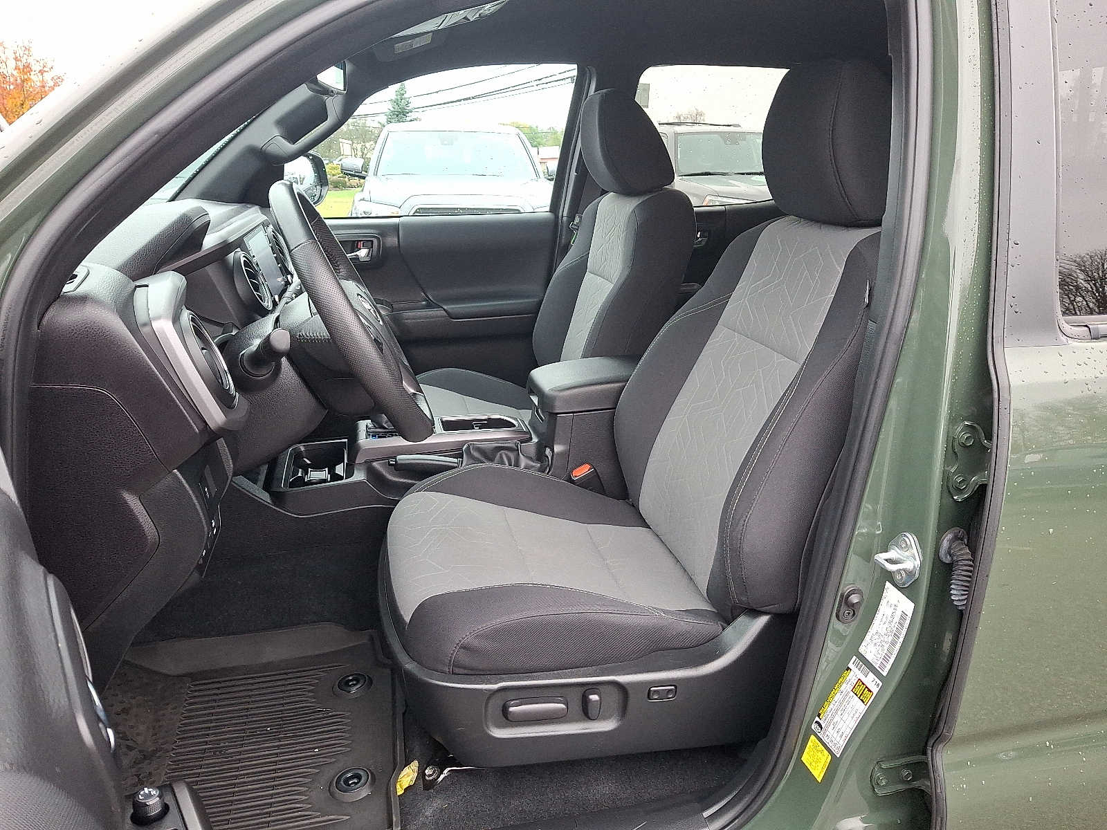 Thumbnail: 2022 Toyota Tacoma - 16