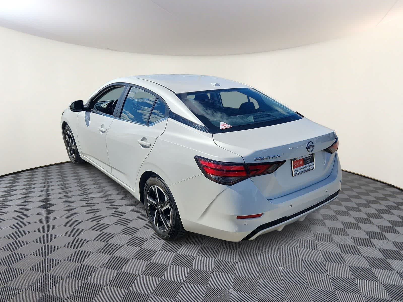 Thumbnail: 2024 Nissan Sentra - 7