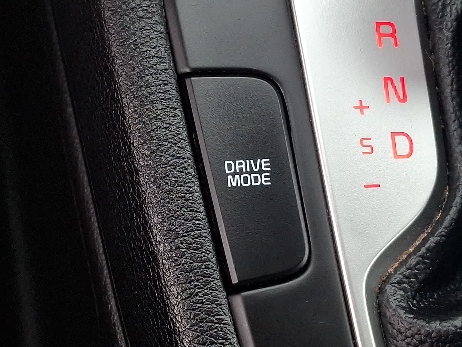 Thumbnail: 2023 Kia Forte - 23