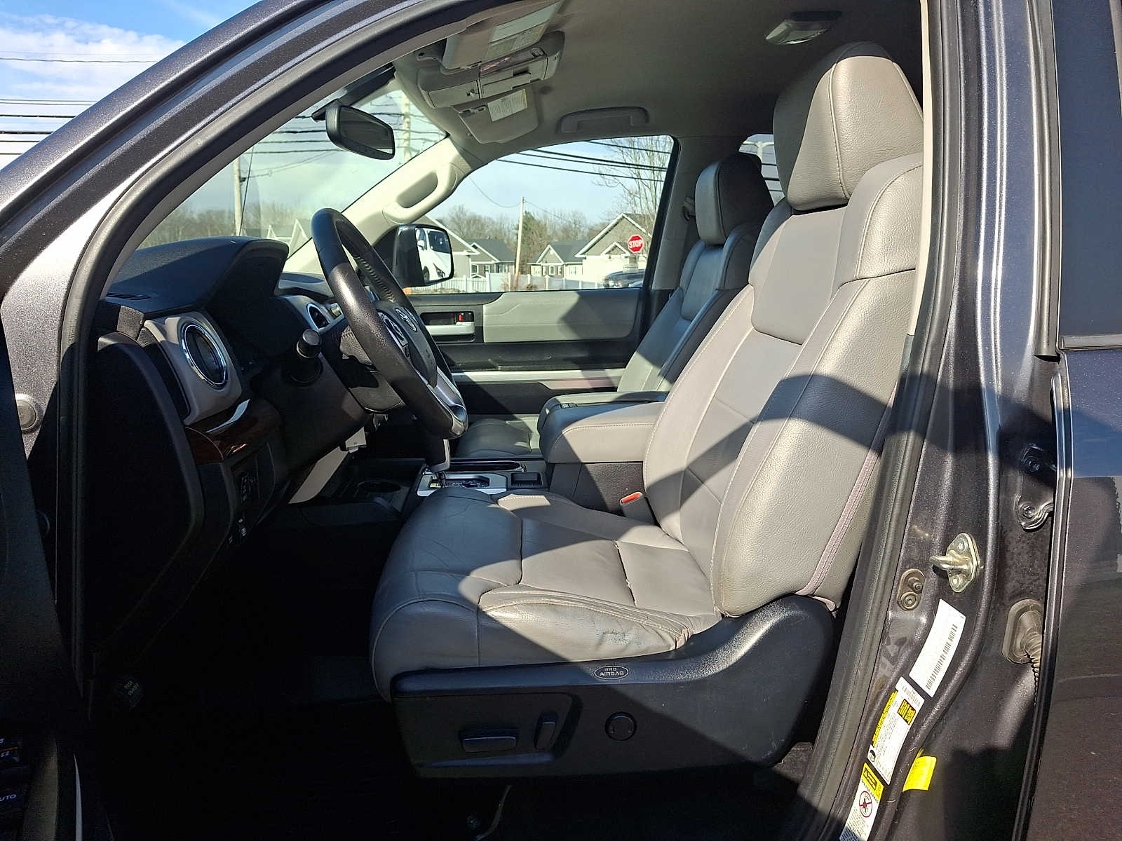 Thumbnail: 2016 Toyota Tundra - 14