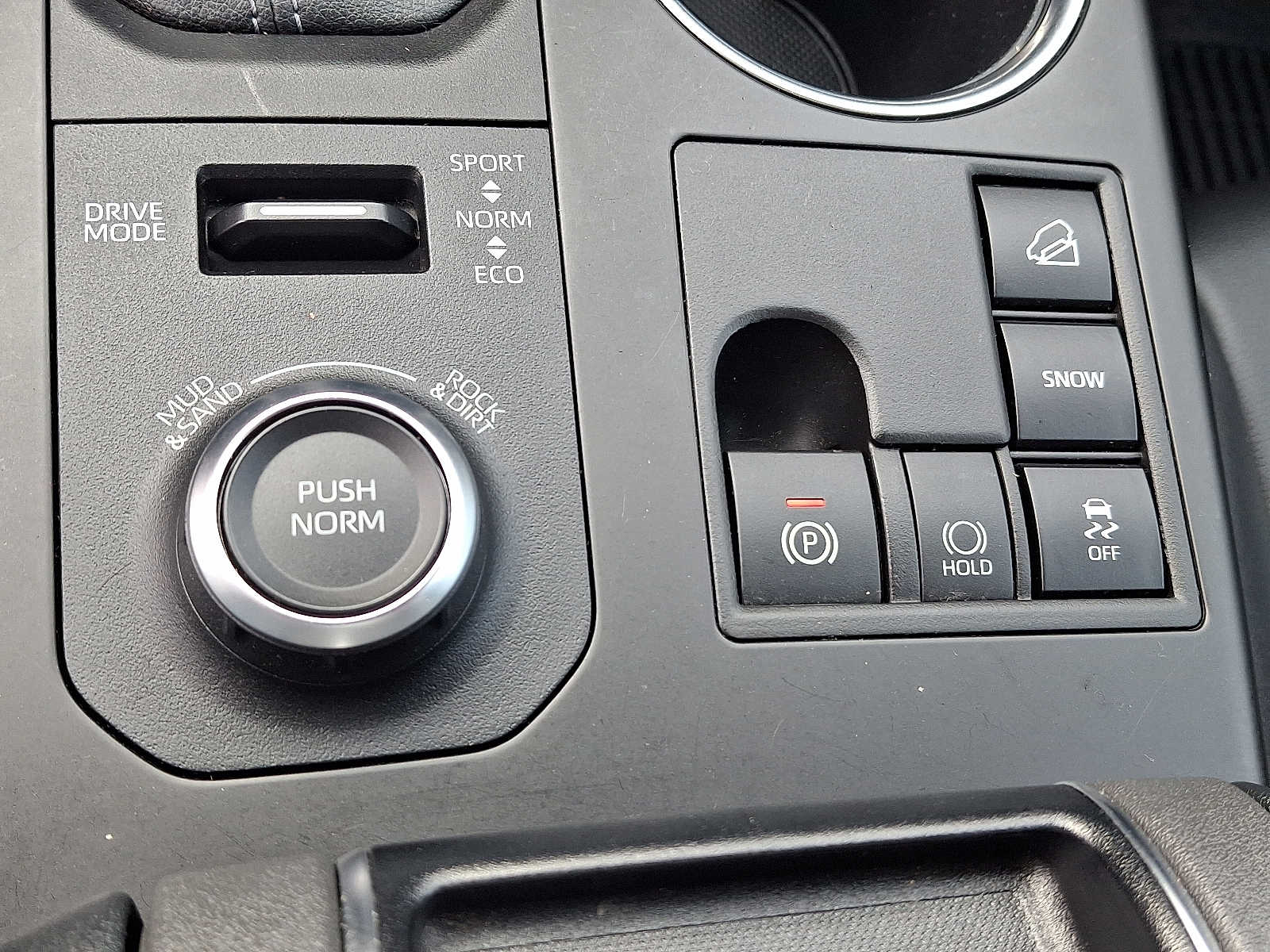 Thumbnail: 2023 Toyota Highlander - 29