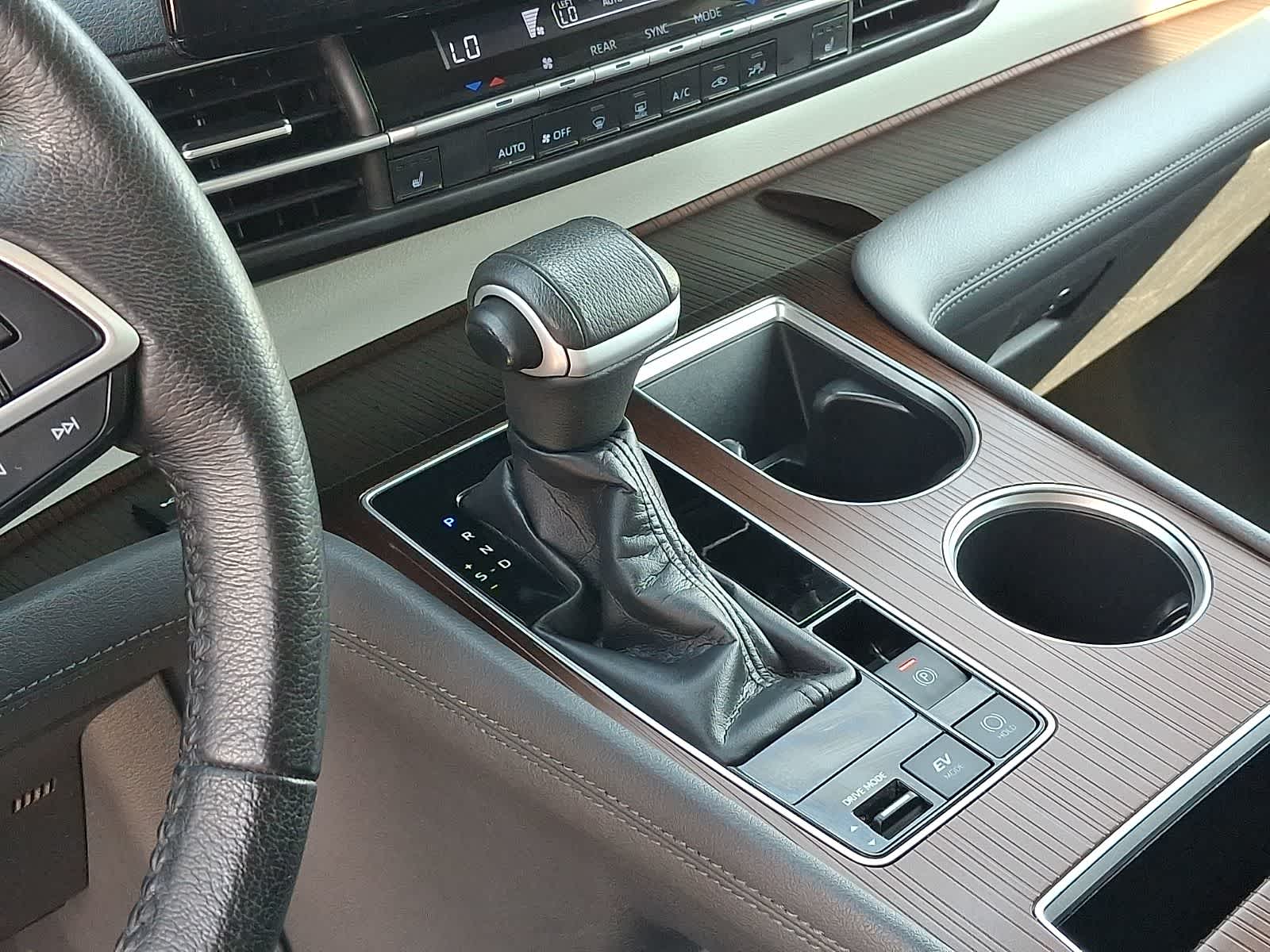 Thumbnail: 2021 Toyota Sienna - 19