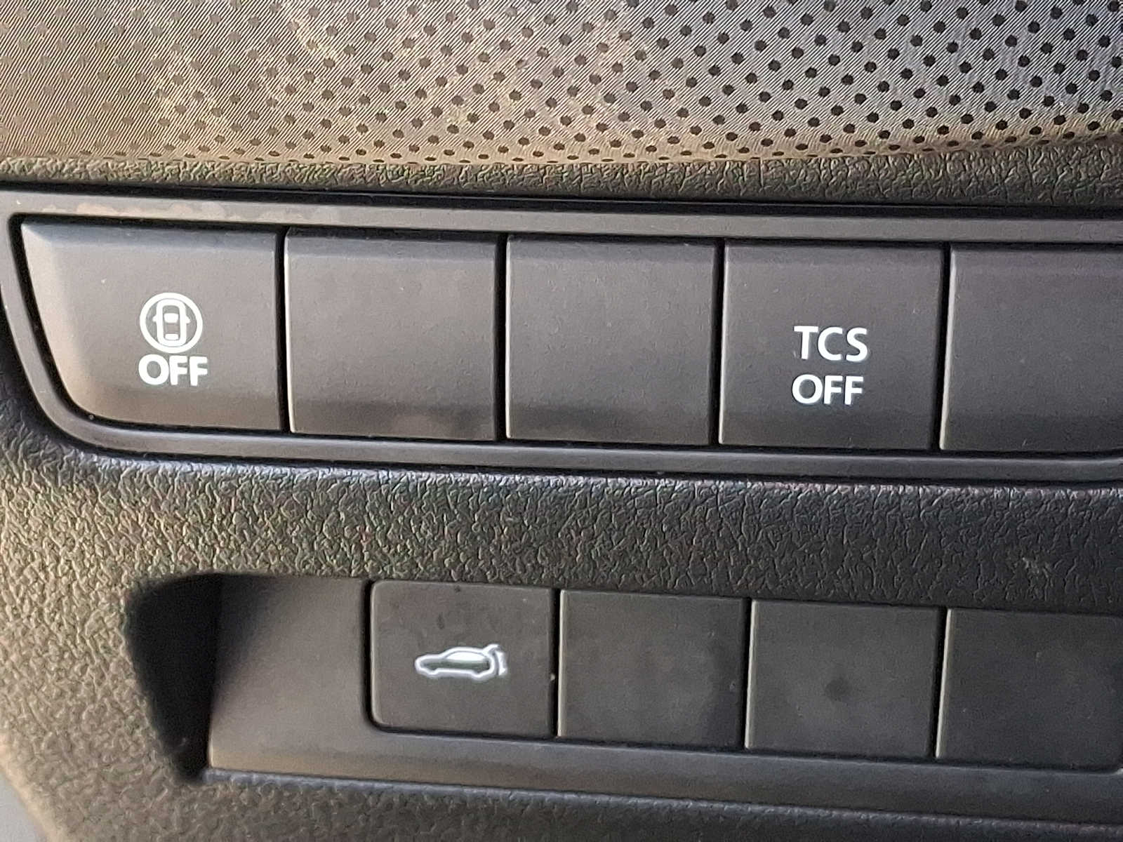 Thumbnail: 2024 Mazda CX-50 - 25