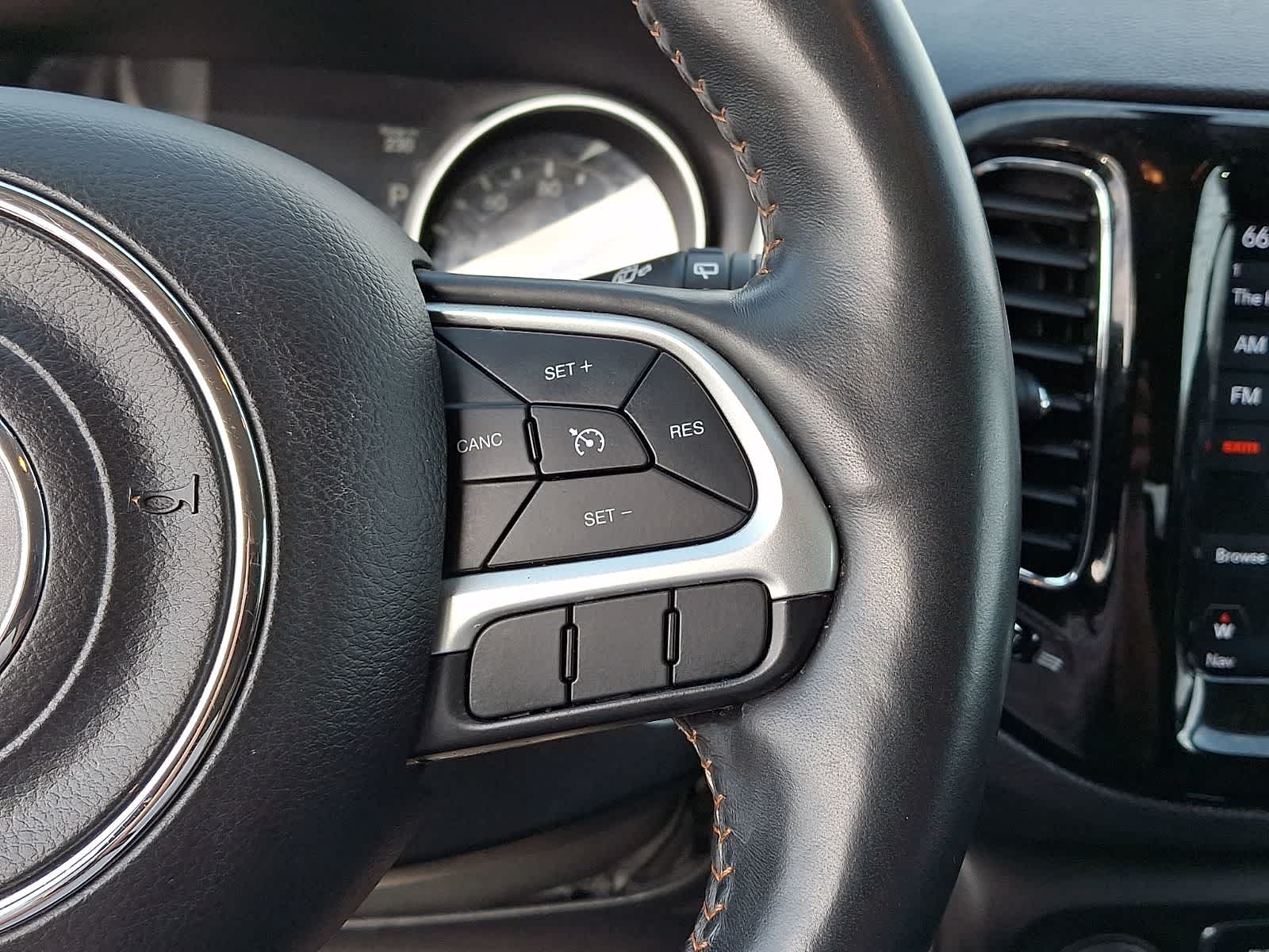 Thumbnail: 2017 Jeep Compass - 23