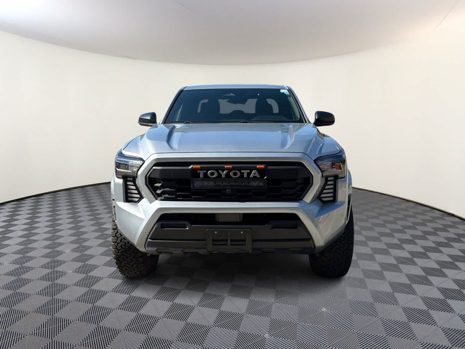 Thumbnail: 2024 Toyota Tacoma - 3