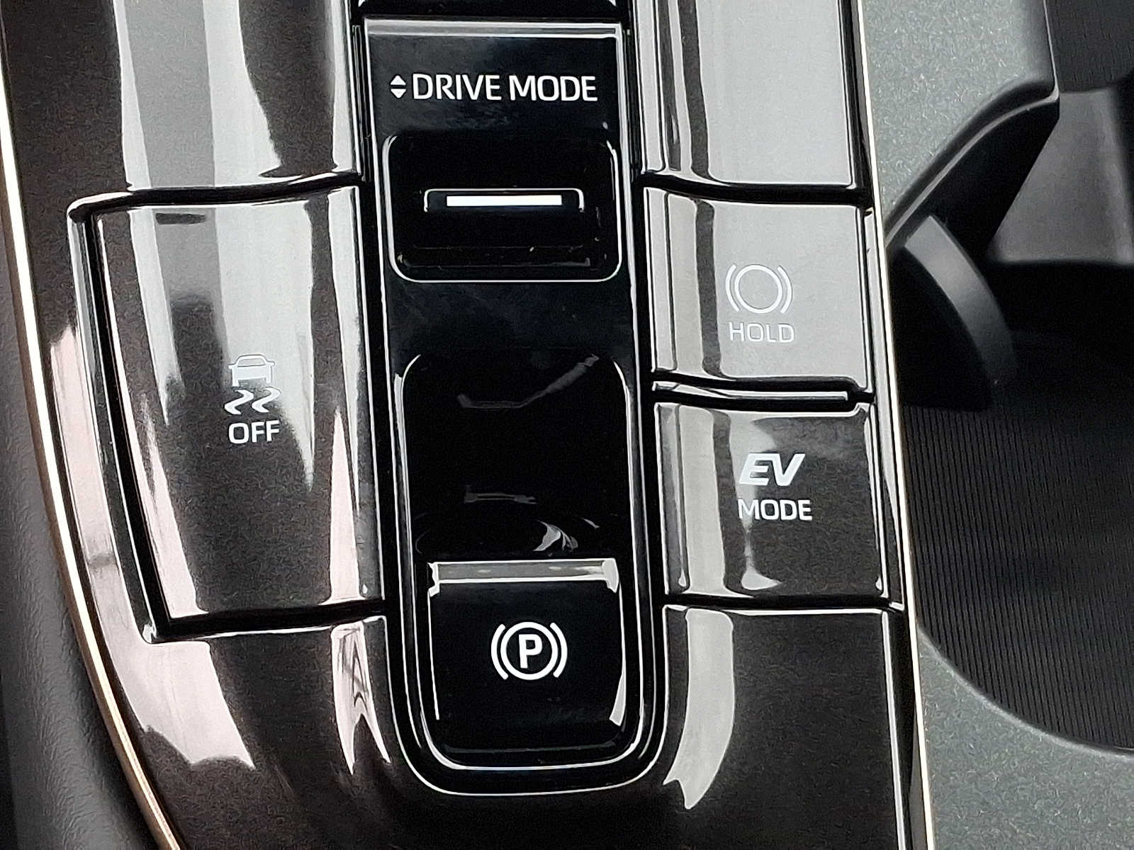 Thumbnail: 2026 Toyota Crown Signia - 19