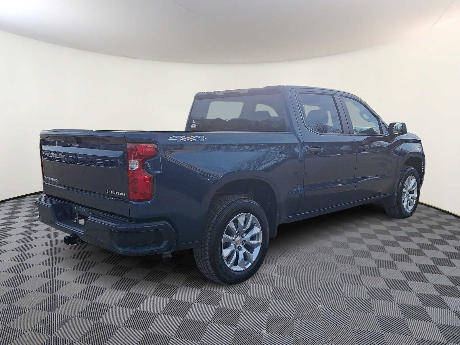 Thumbnail: 2022 Chevrolet Silverado 1500 - 5