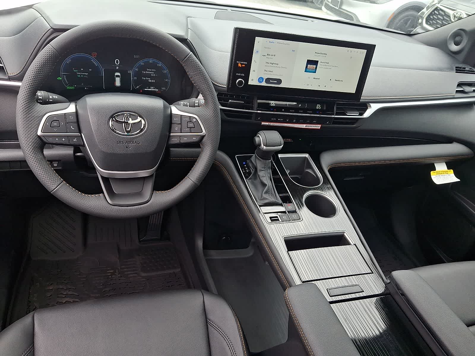 Thumbnail: 2026 Toyota Sienna - 10
