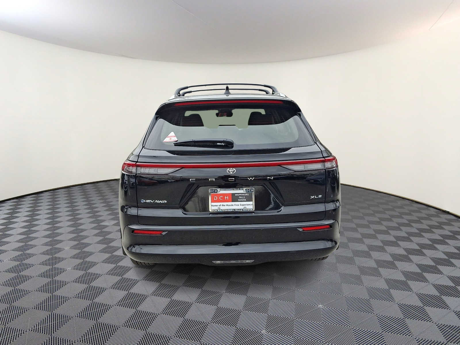 Thumbnail: 2026 Toyota Crown Signia - 5