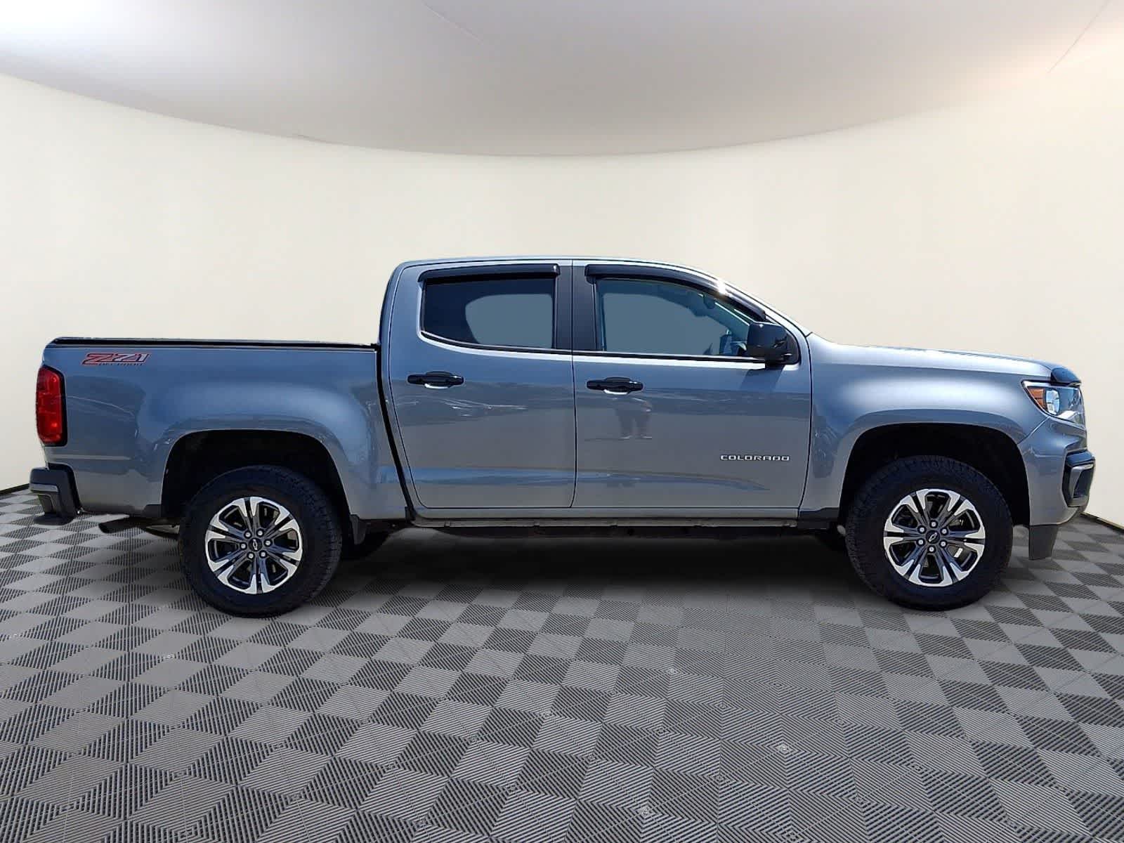 Thumbnail: 2021 Chevrolet Colorado - 8