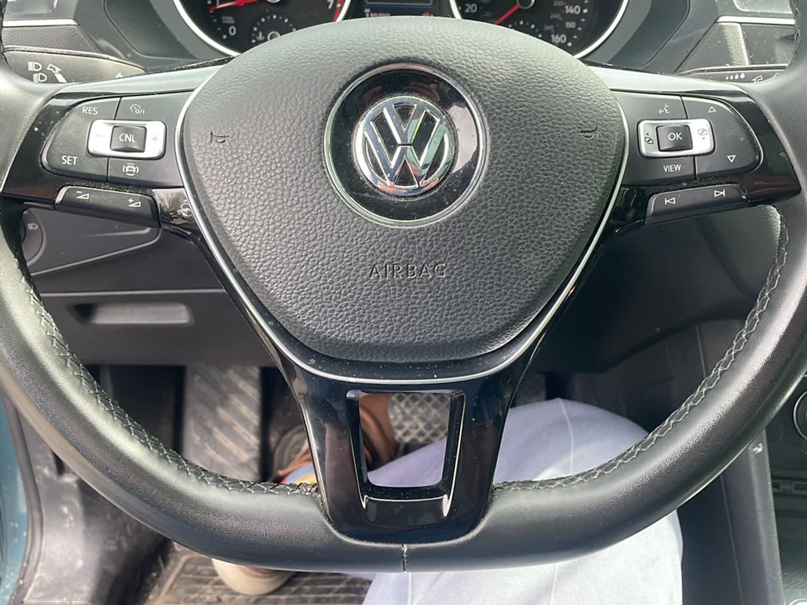 Thumbnail: 2020 Volkswagen Tiguan - 15