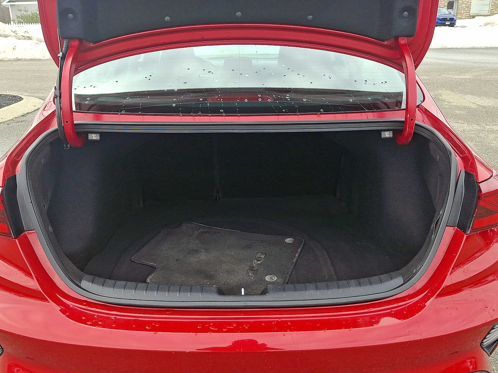 Thumbnail: 2023 Kia Forte - 28