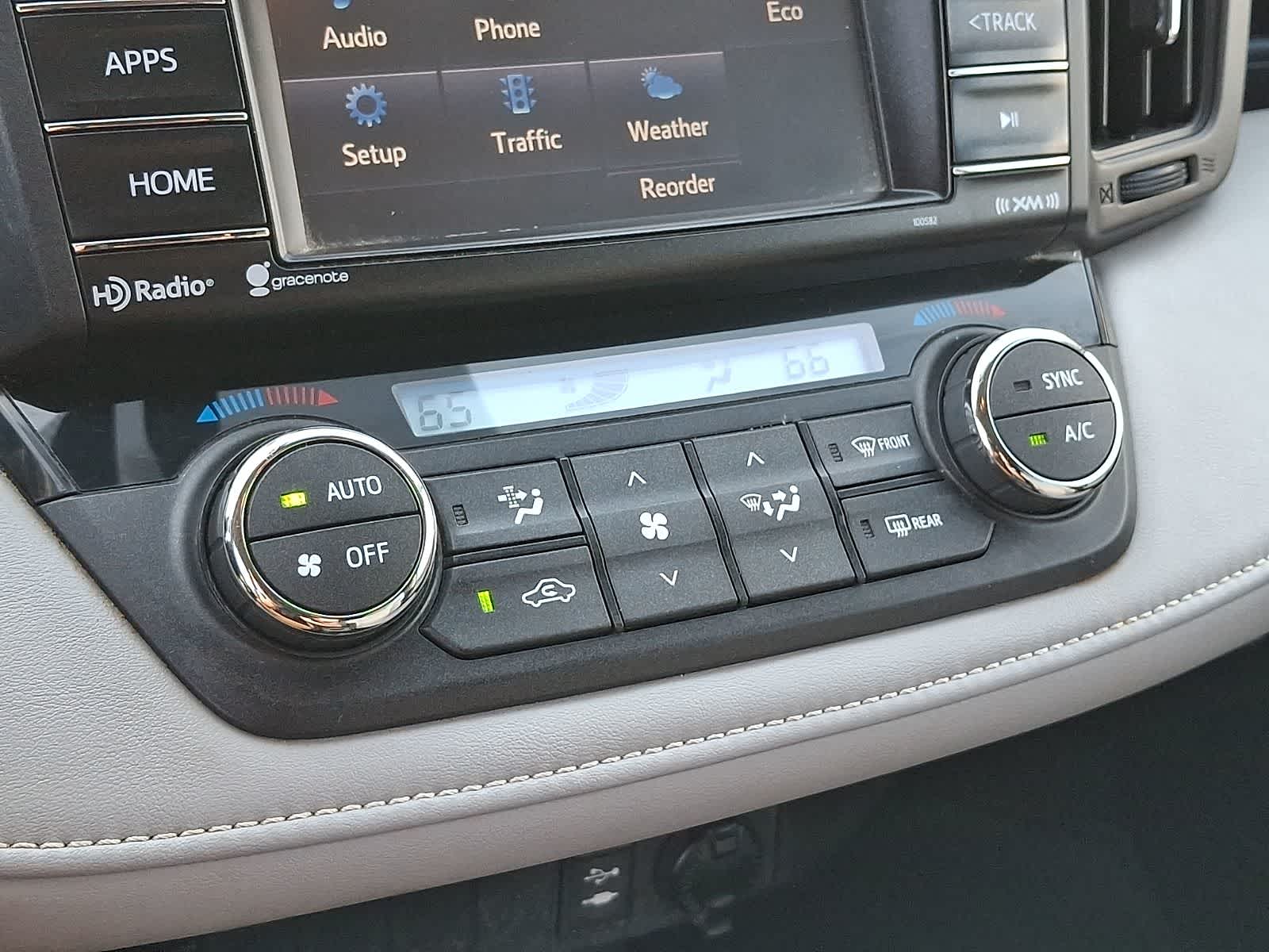 Thumbnail: 2016 Toyota RAV4 - 19