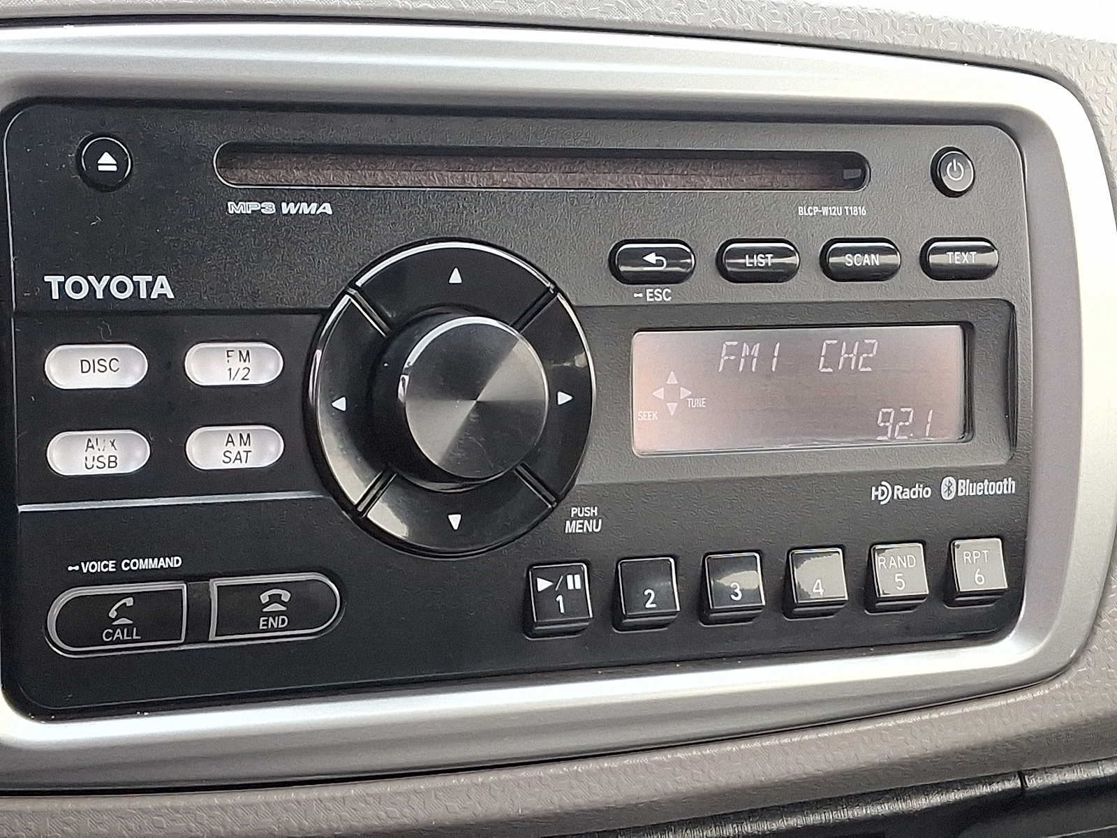 Thumbnail: 2014 Toyota Yaris - 18