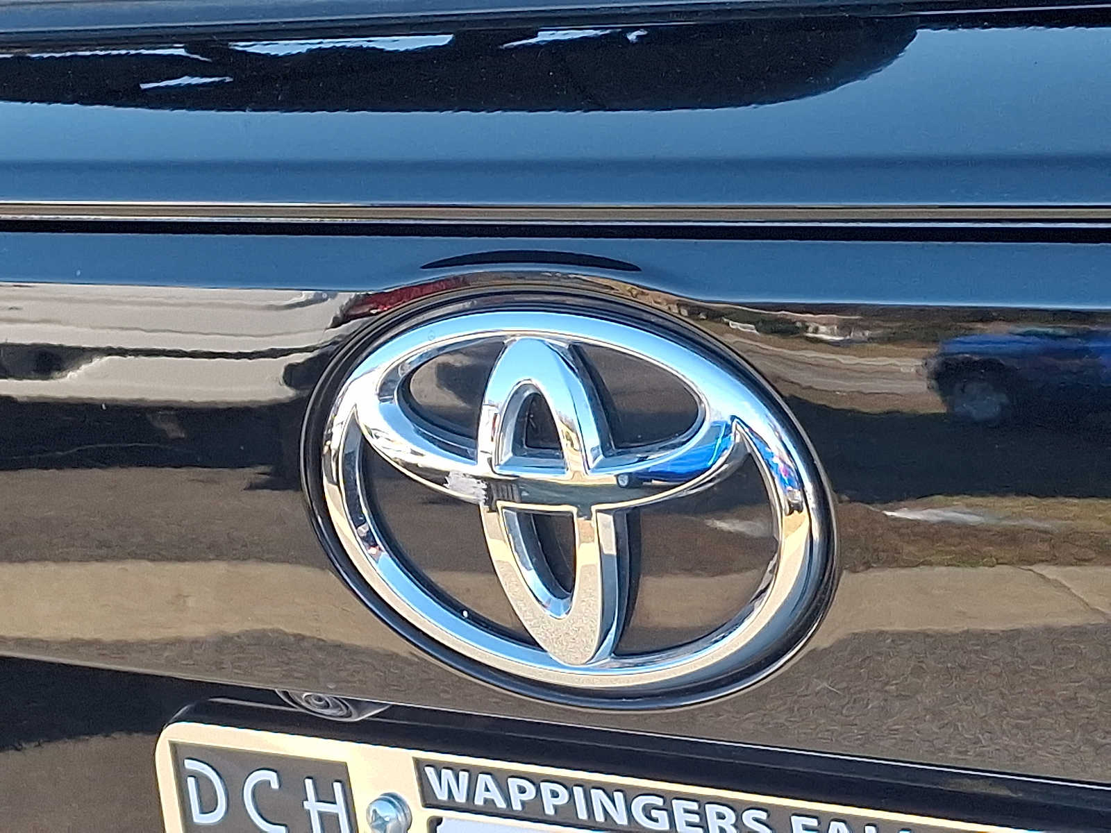 Thumbnail: 2025 Toyota RAV4 - 31