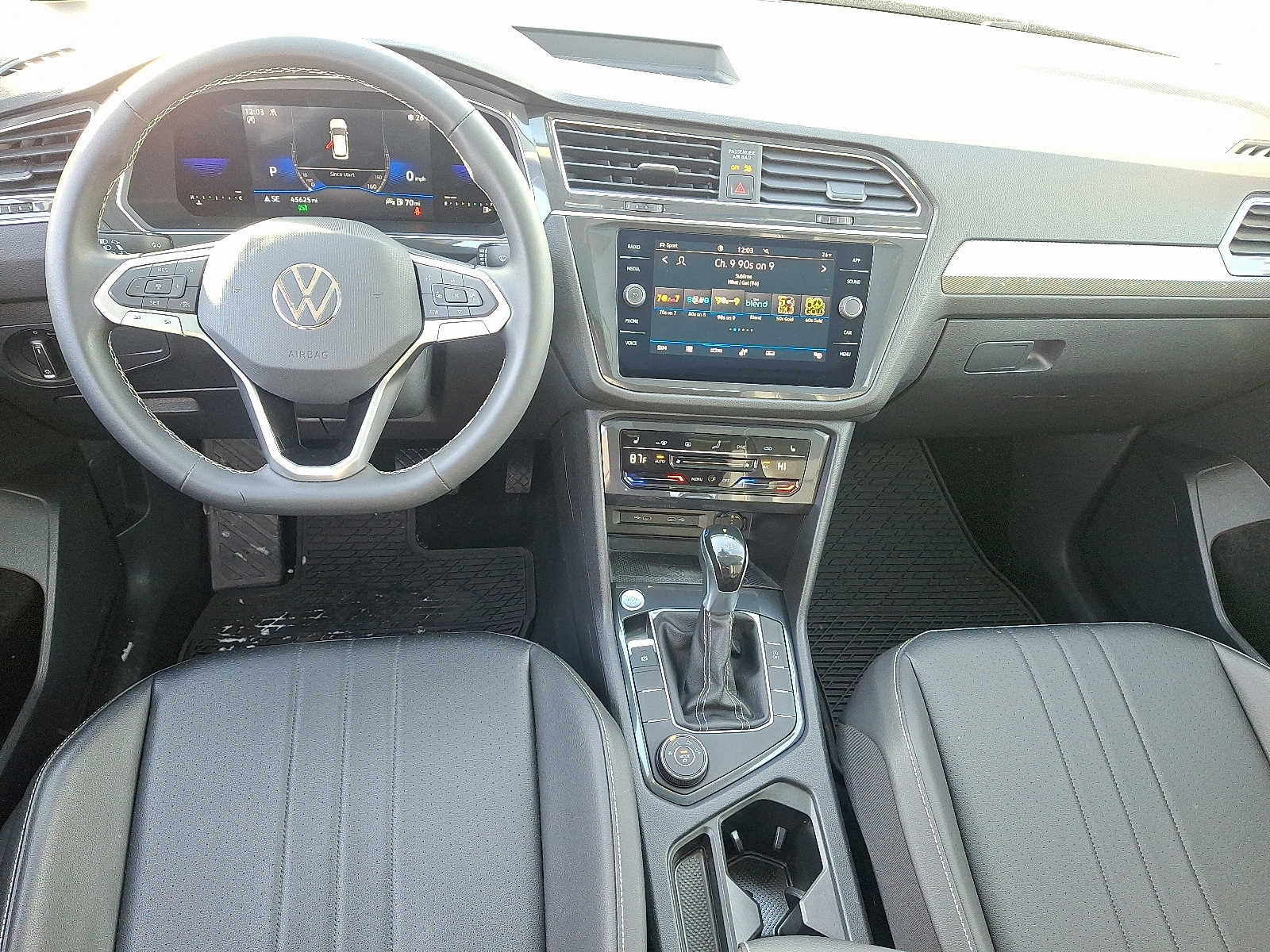 Thumbnail: 2022 Volkswagen Tiguan - 13