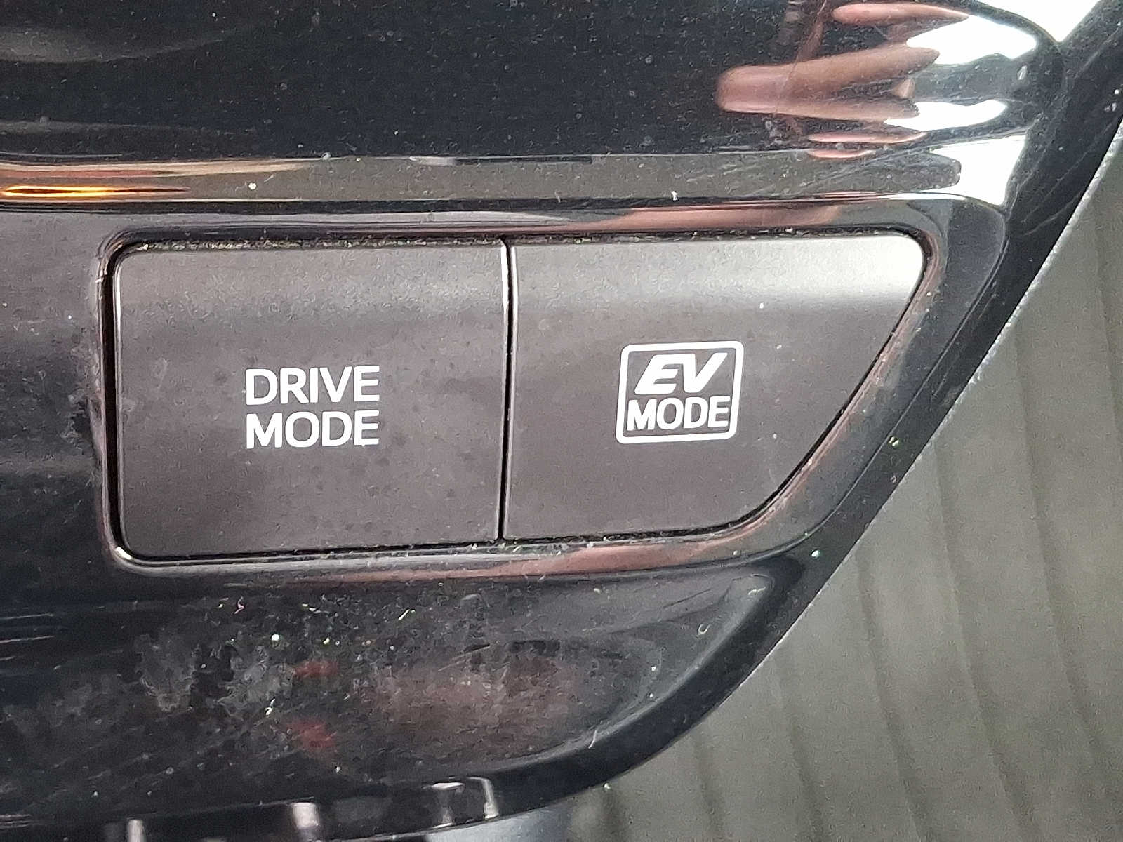 Thumbnail: 2019 Toyota Prius - 26