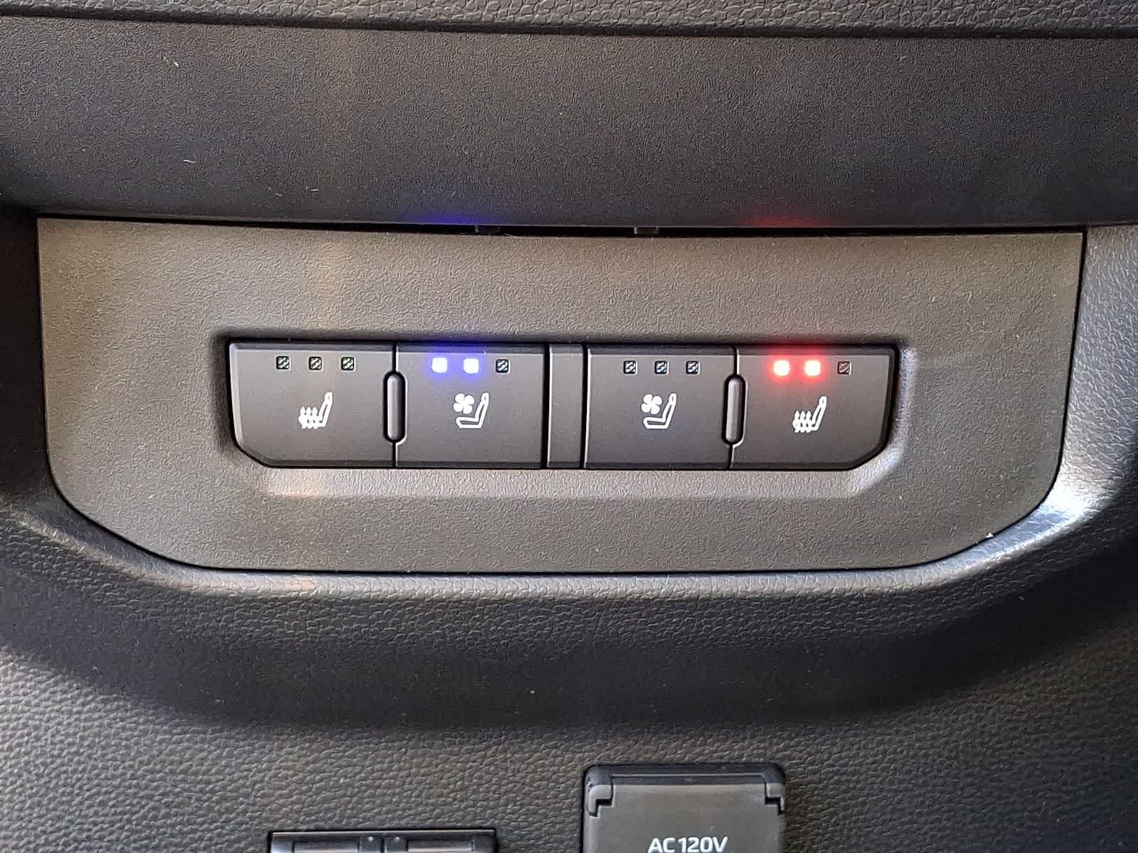 Thumbnail: 2025 Toyota Tundra - 9