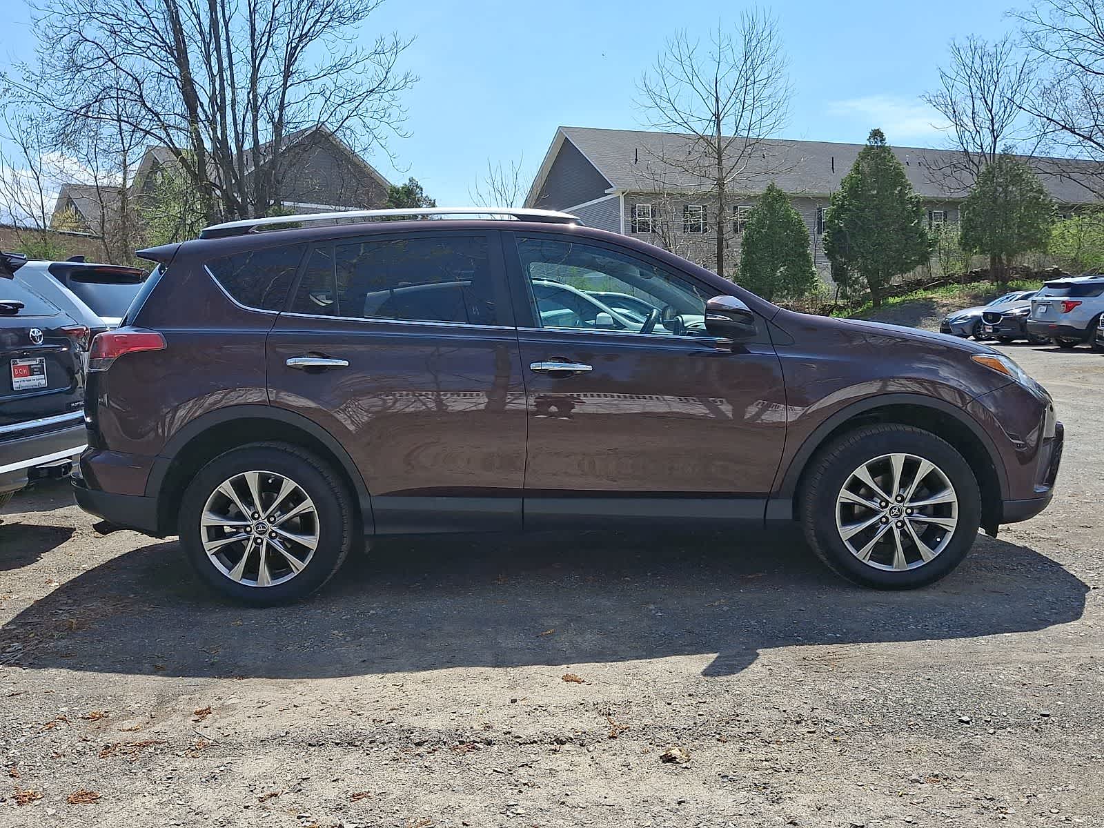 Thumbnail: 2016 Toyota RAV4 - 6