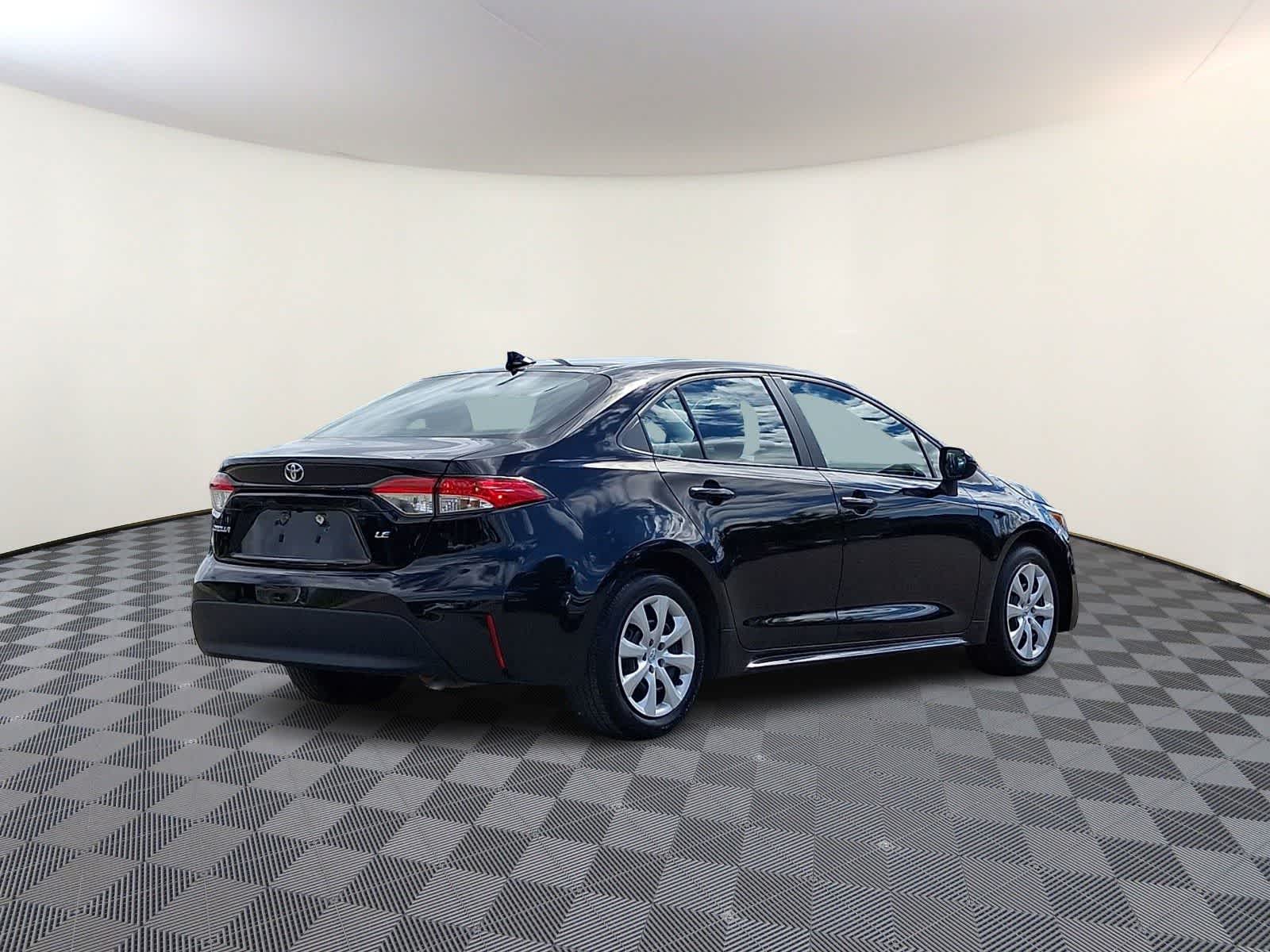Thumbnail: 2024 Toyota Corolla - 6