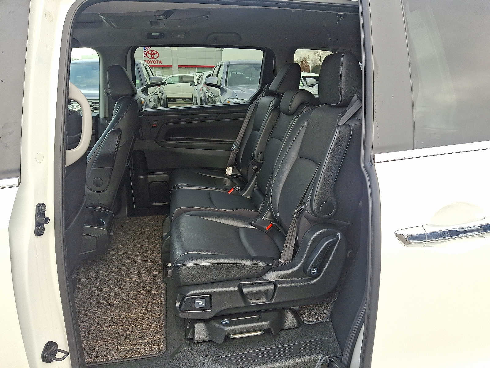 Thumbnail: 2022 Honda Odyssey - 11