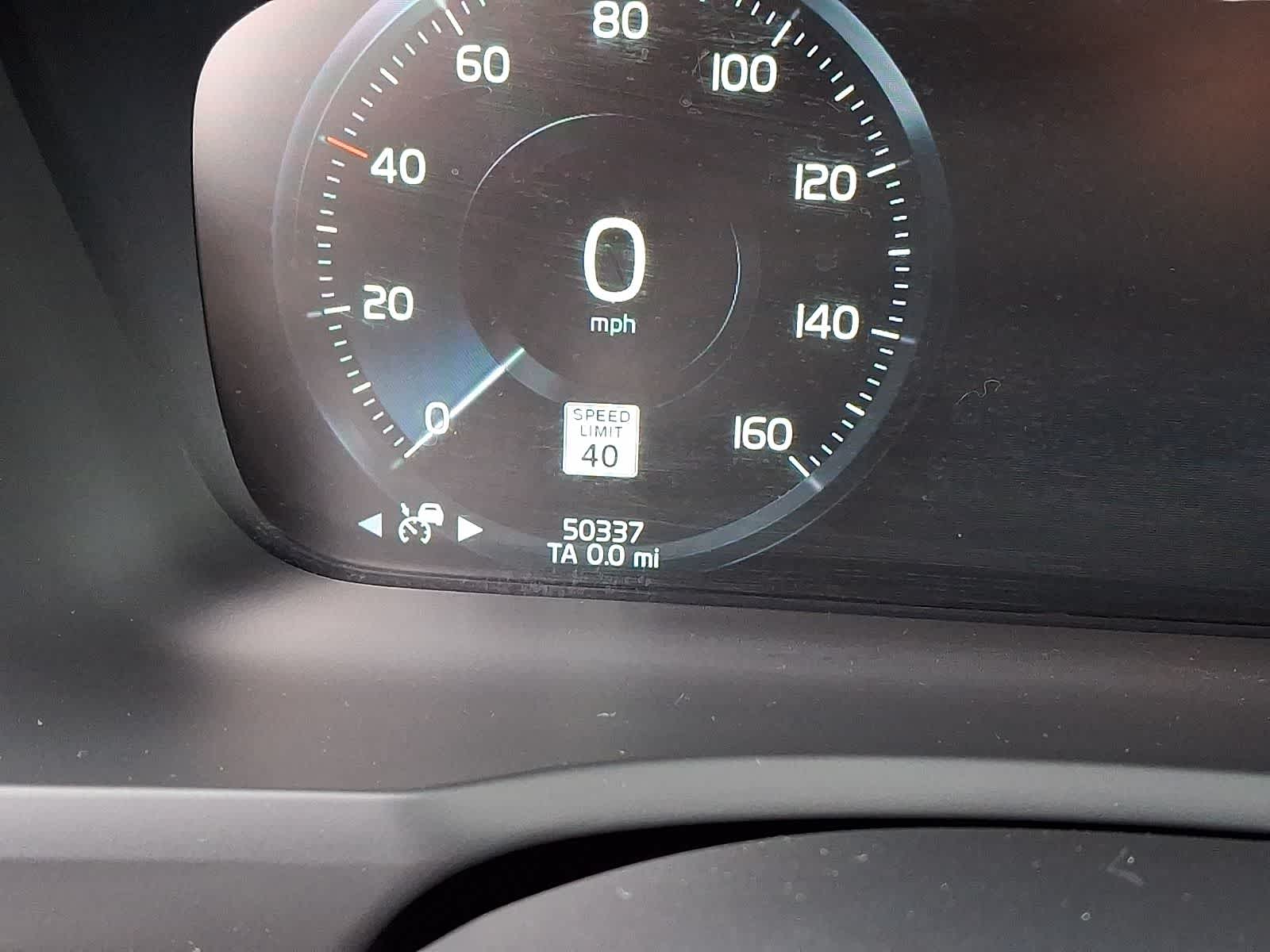 Thumbnail: 2022 Volvo XC90 - 21