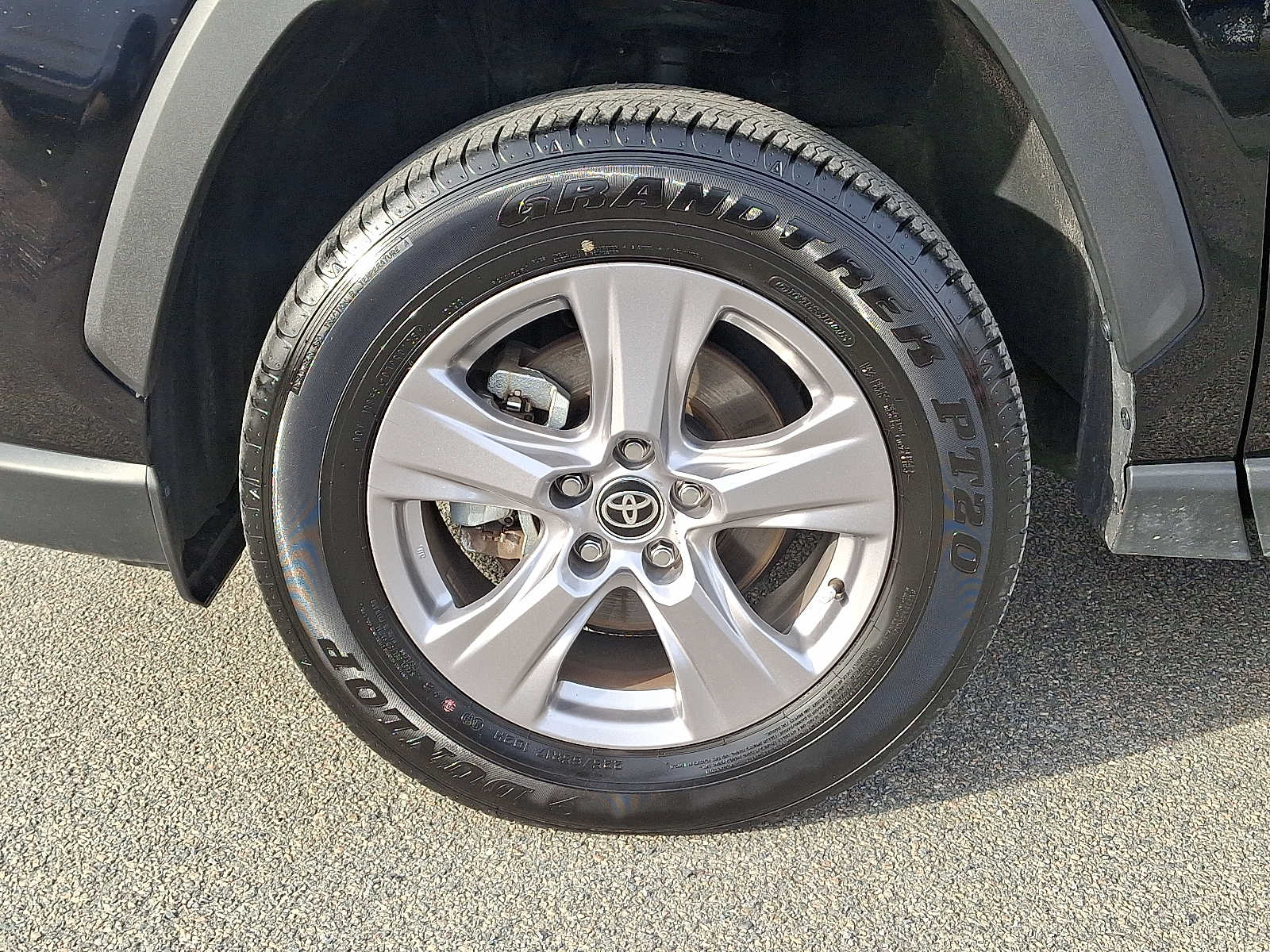 Thumbnail: 2025 Toyota RAV4 - 11