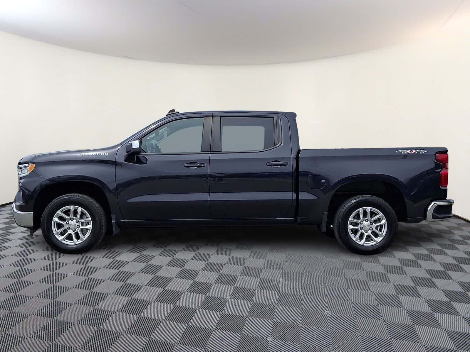 Thumbnail: 2023 Chevrolet Silverado 1500 - 8