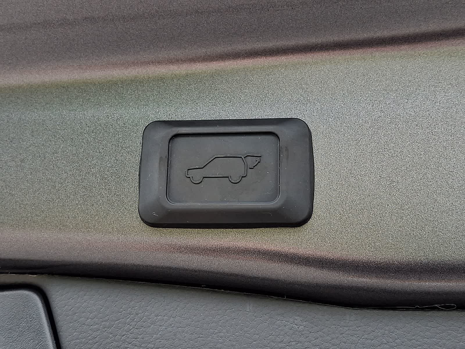 Thumbnail: 2025 Toyota RAV4 - 34