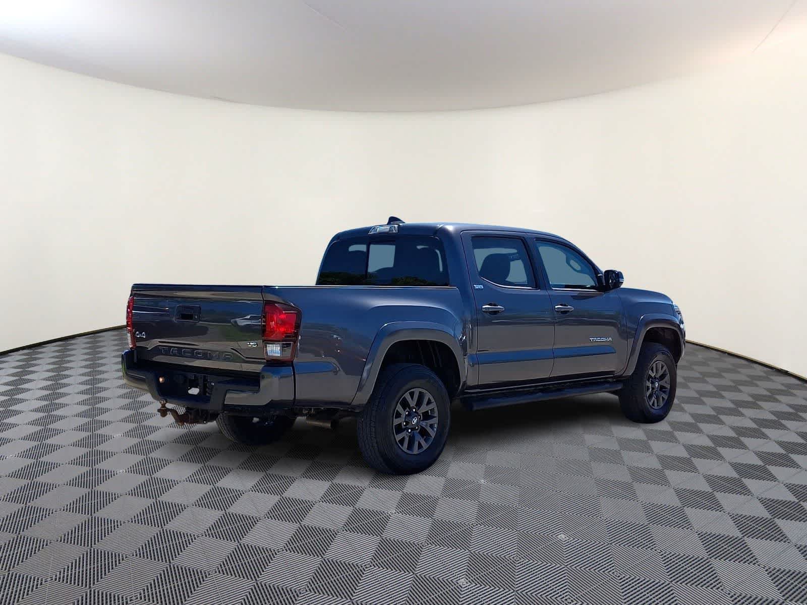 Thumbnail: 2023 Toyota Tacoma - 6