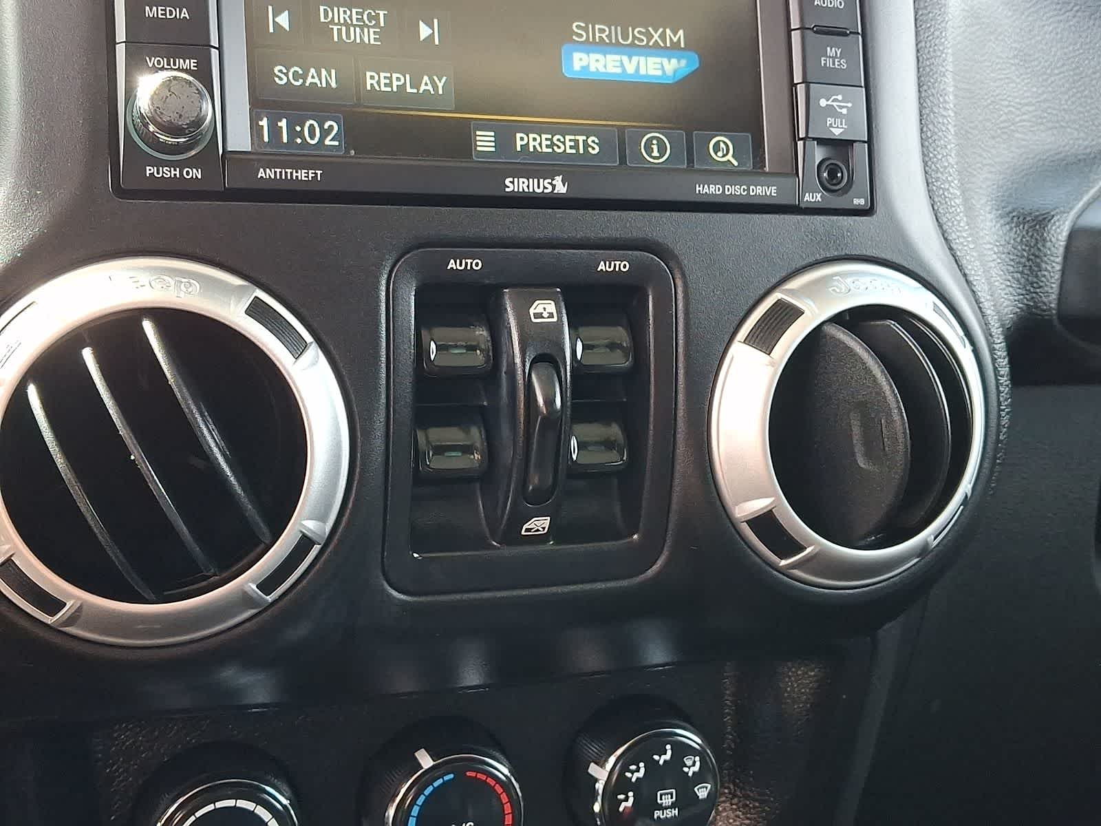 Thumbnail: 2015 Jeep Wrangler - 24