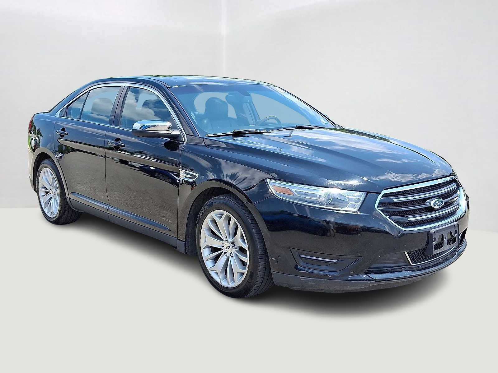 Thumbnail: 2016 Ford Taurus - 4