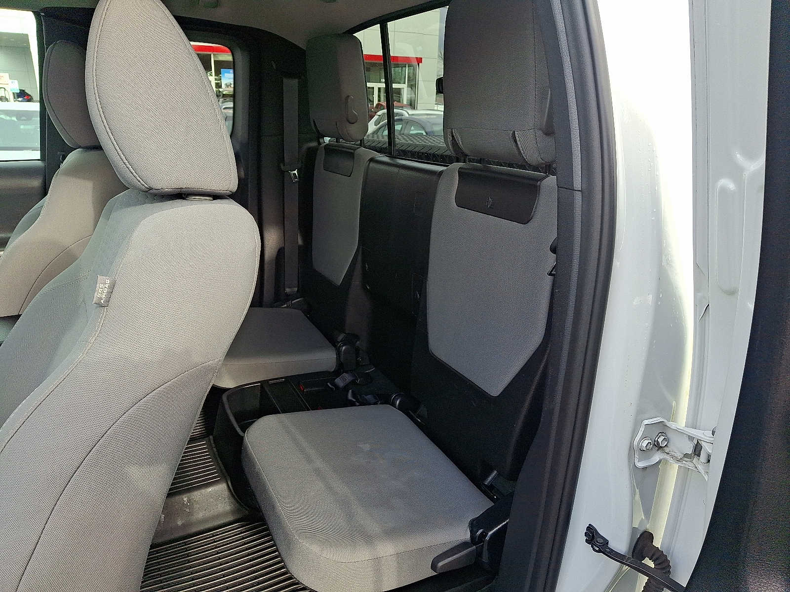 Thumbnail: 2019 Toyota Tacoma - 12